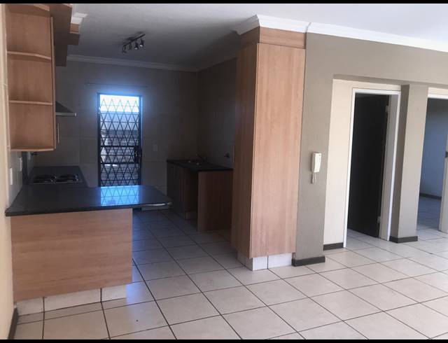 2 BEDROOM TOWNHOUSE SOLD IN MEYERSDAL